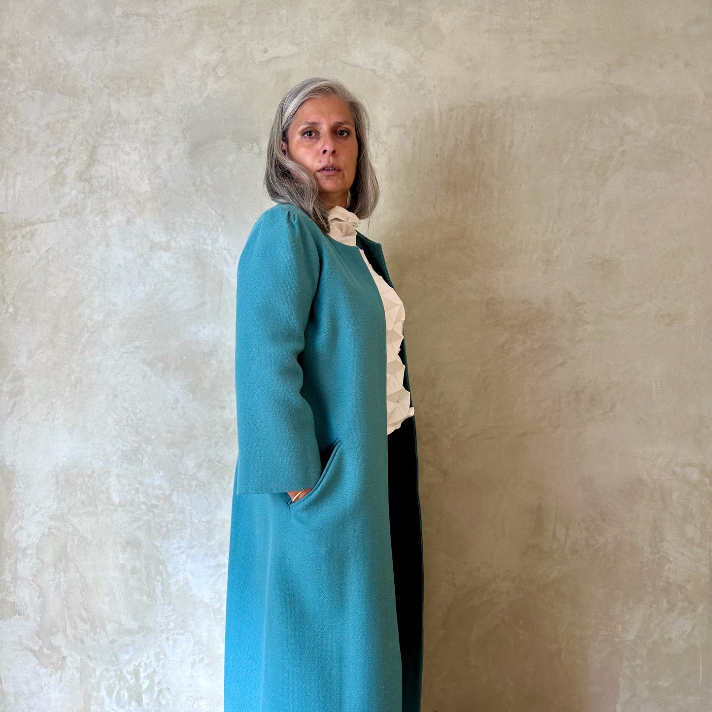 the burlison coat in wool crepe image 10