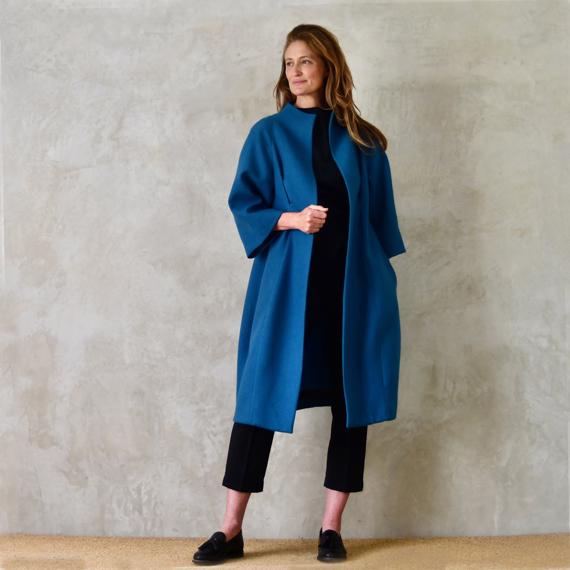 the frink in petrol blue merino flannel image 4