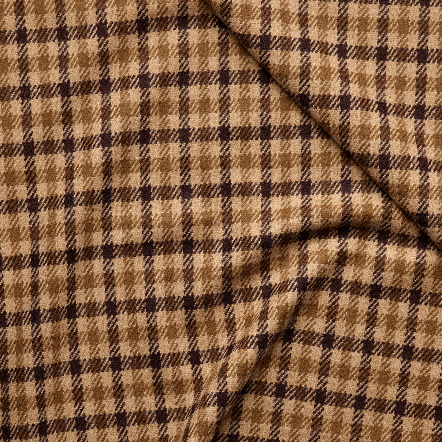 the garnett coat in fox flannel gunclub check image 11