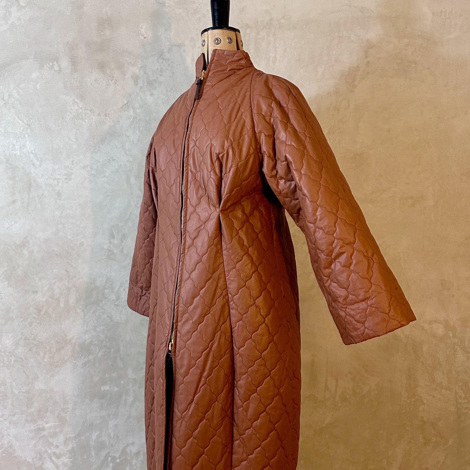 the quilted frink in tobacco image 4