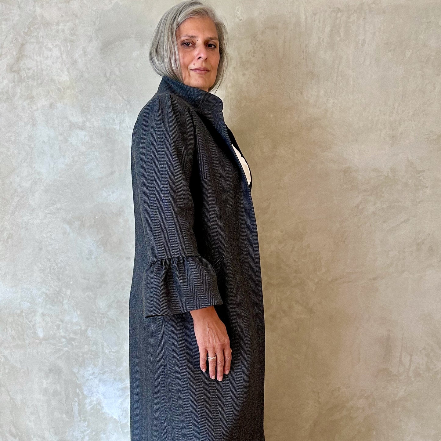 the brett coat in cashmere-lambswool herringbone flannel image 8