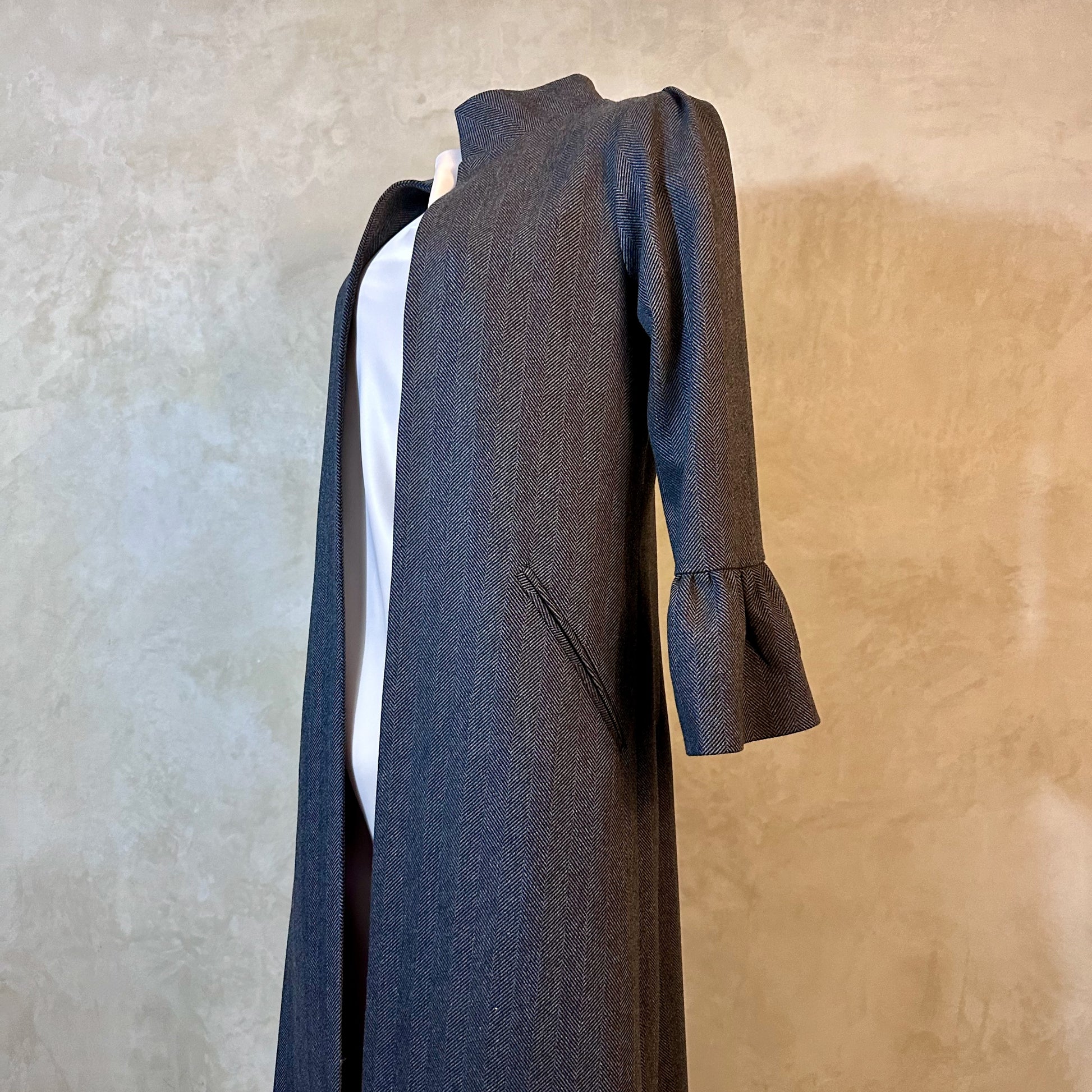 the delany coat in charcoal cashmere-lambswool herringbone flannel image 4
