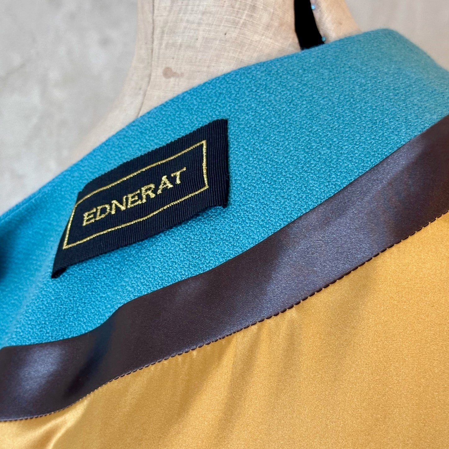 the burlison coat in wool crepe image 11