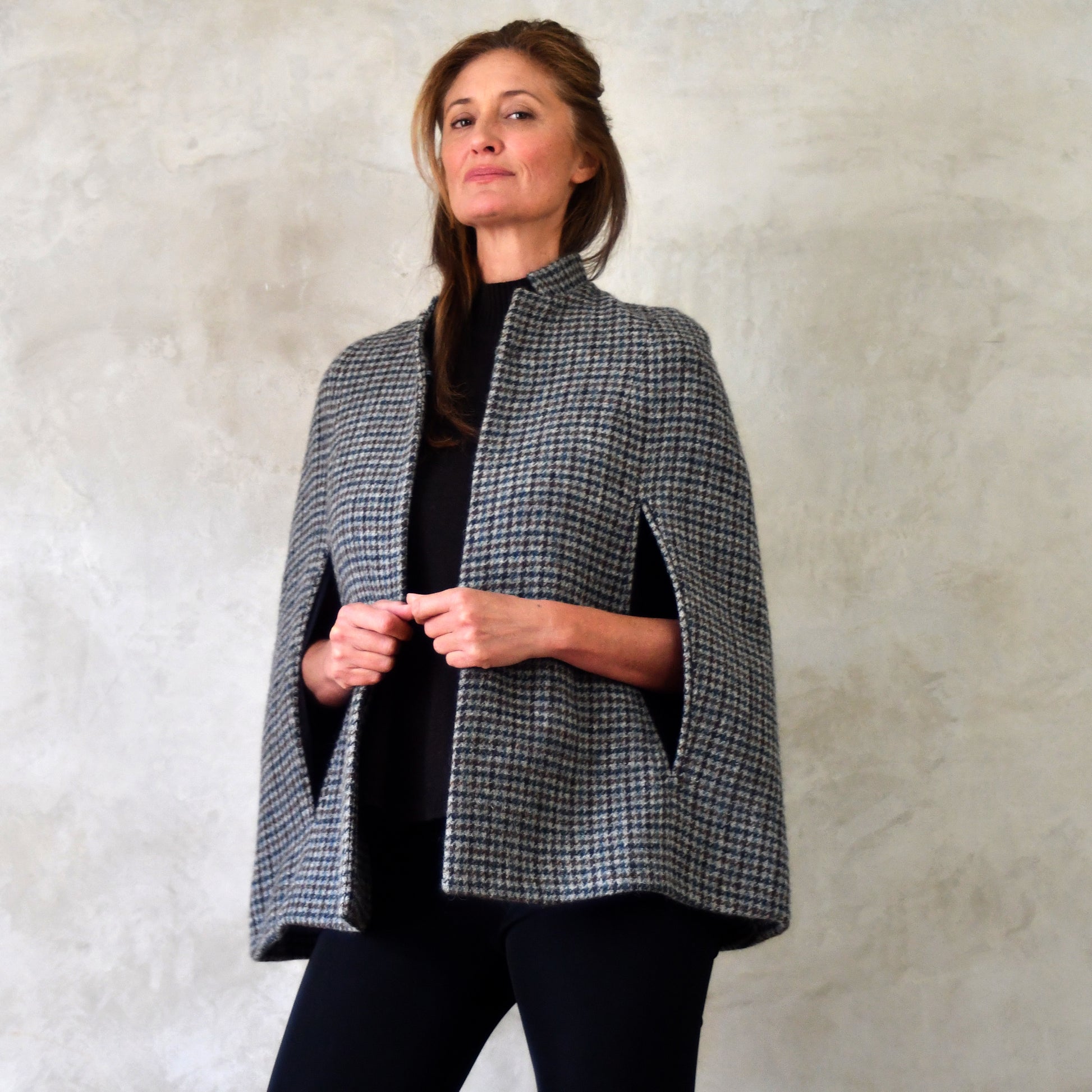 the clayton cape in grey-blue lovat tweed image 10