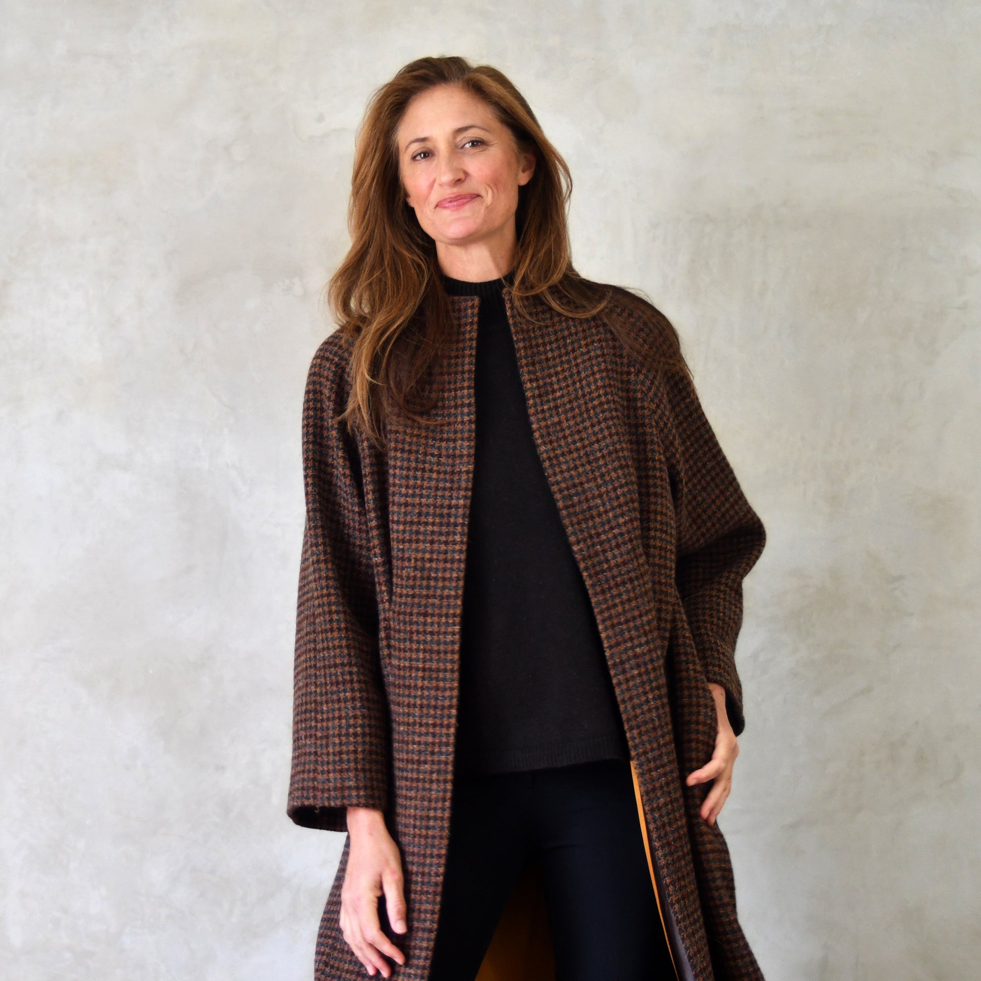 the long frink in dark check lovat tweed image 2