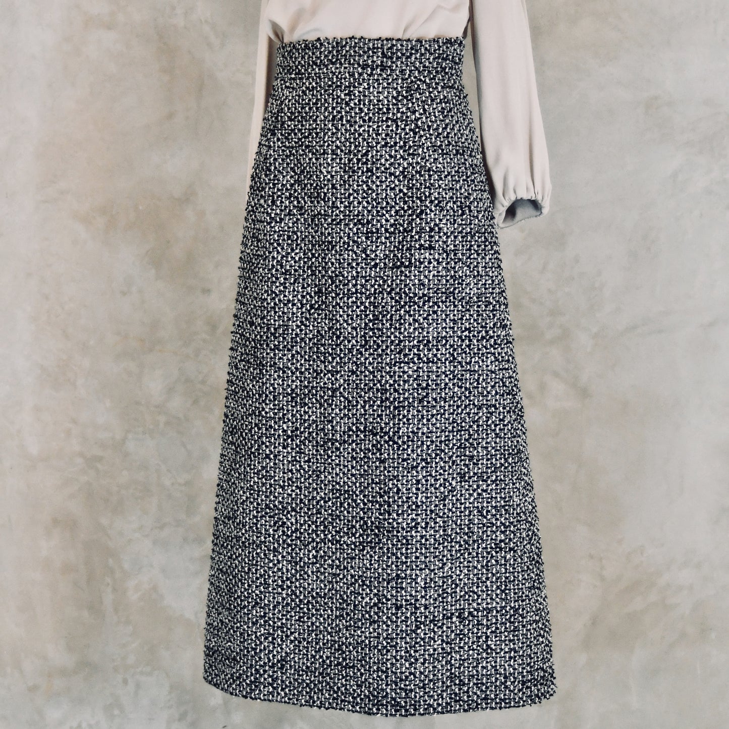 the waisted a-line skirt by elyan for ednerat in boucle image 3