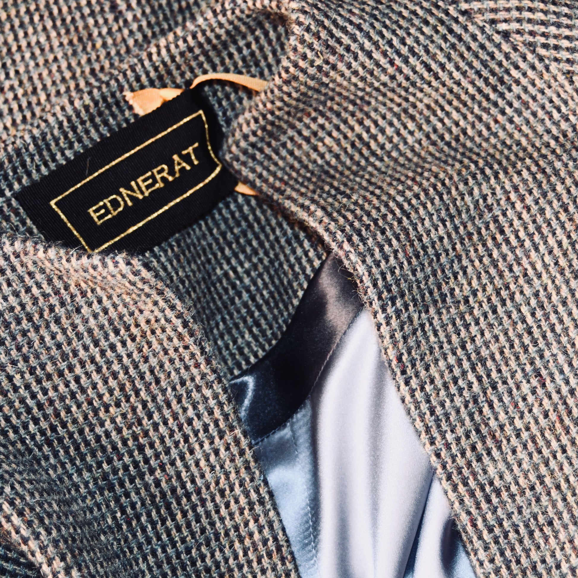 the long frink in small blue check lovat tweed image 11