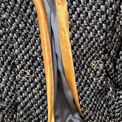 the biffin in blue-black basketweave bouclé image 13