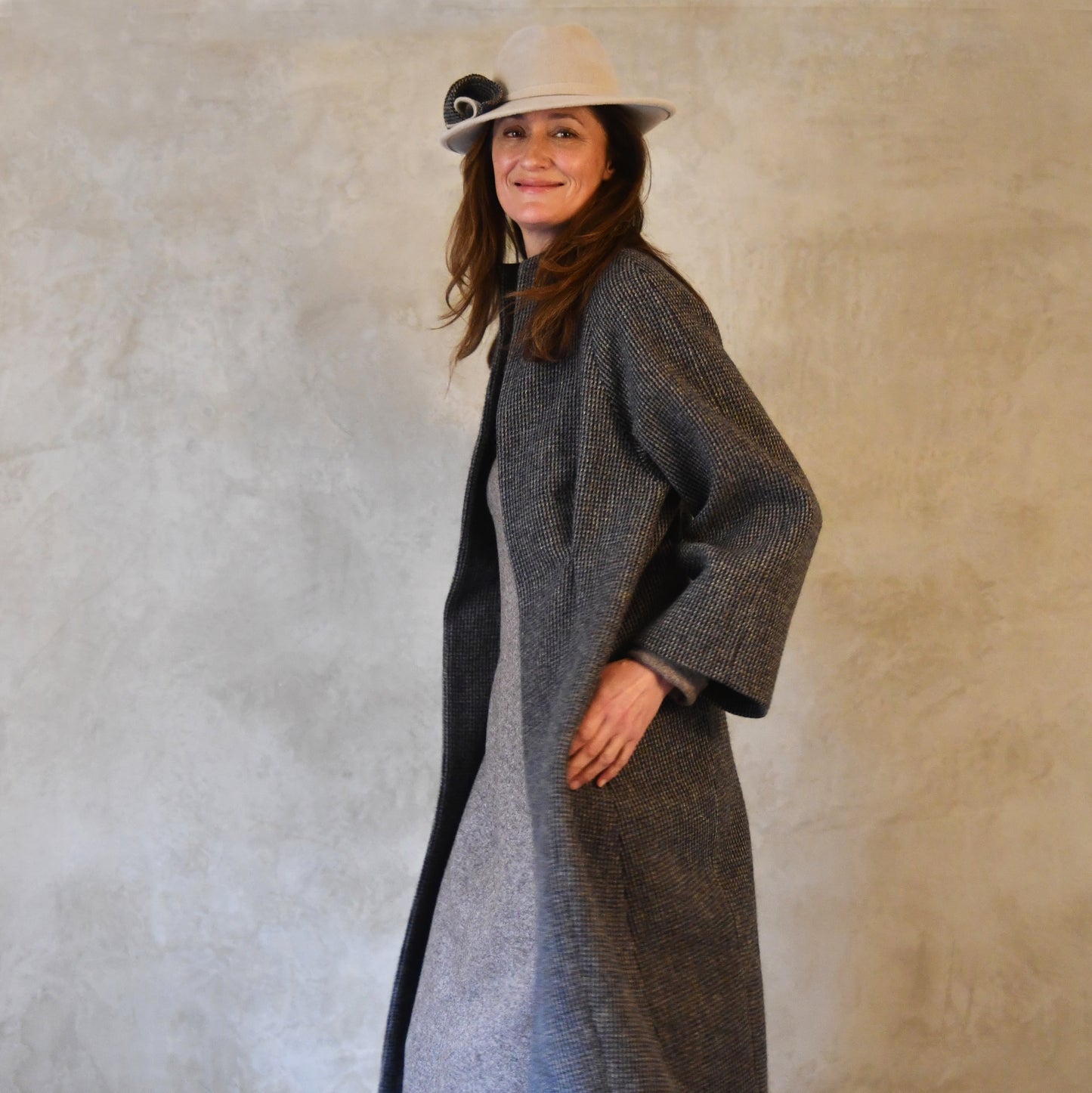 the long frink in small blue check lovat tweed image 4