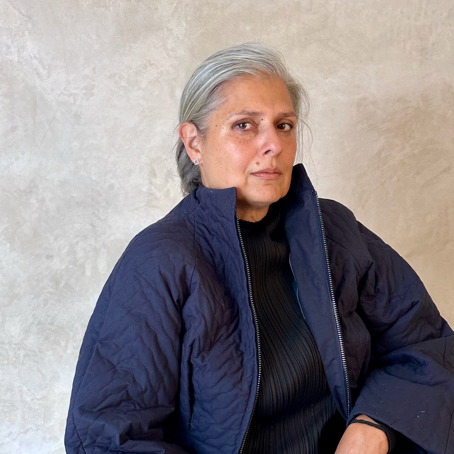 the quilted frink in navy image 6