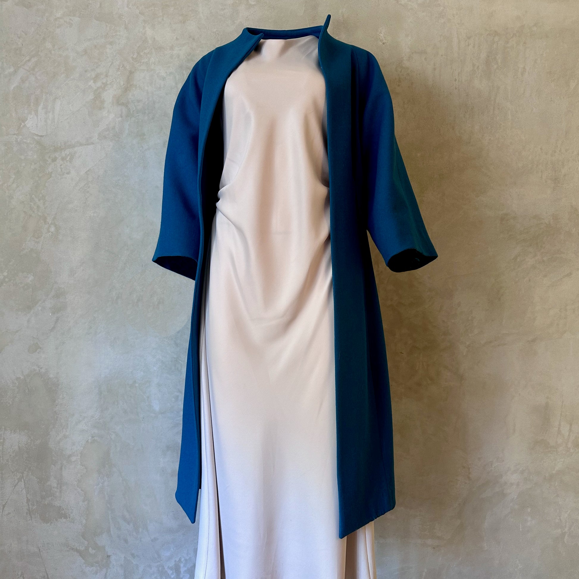 the frink in petrol blue merino flannel image 10