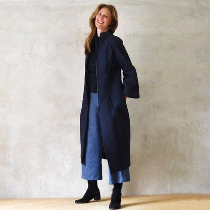 the quilted frink in navy oilskin image 7