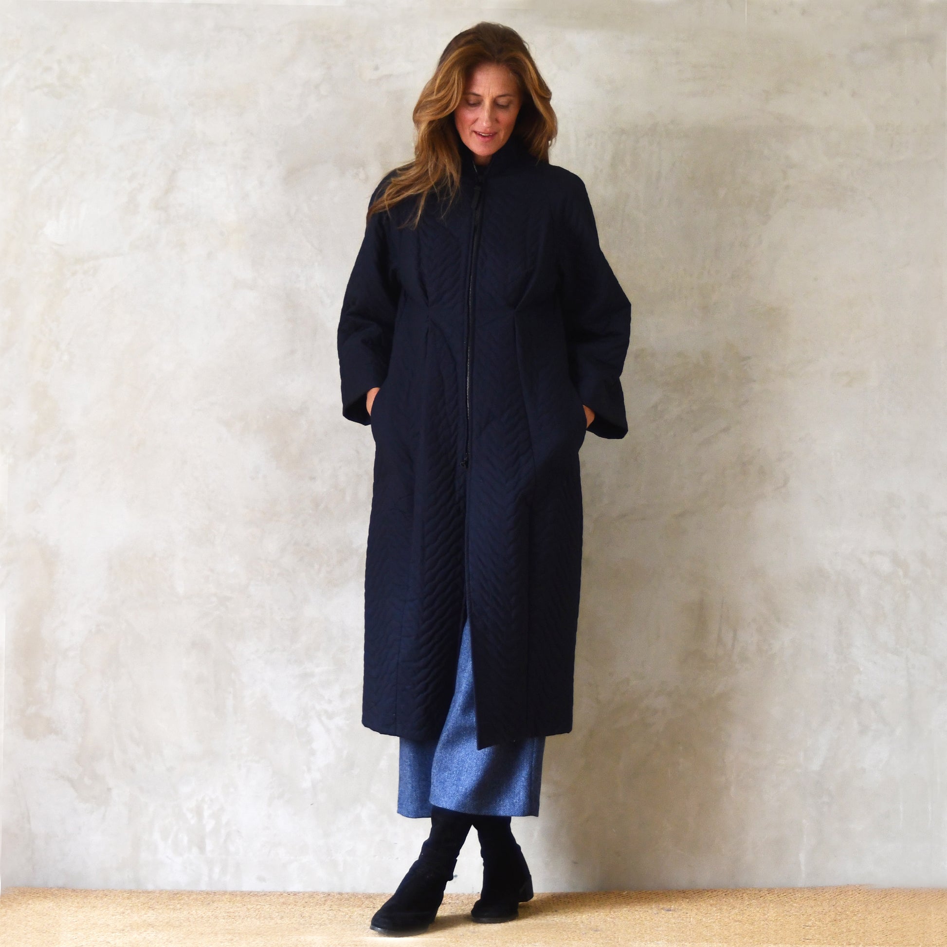 the quilted frink in navy oilskin image 1