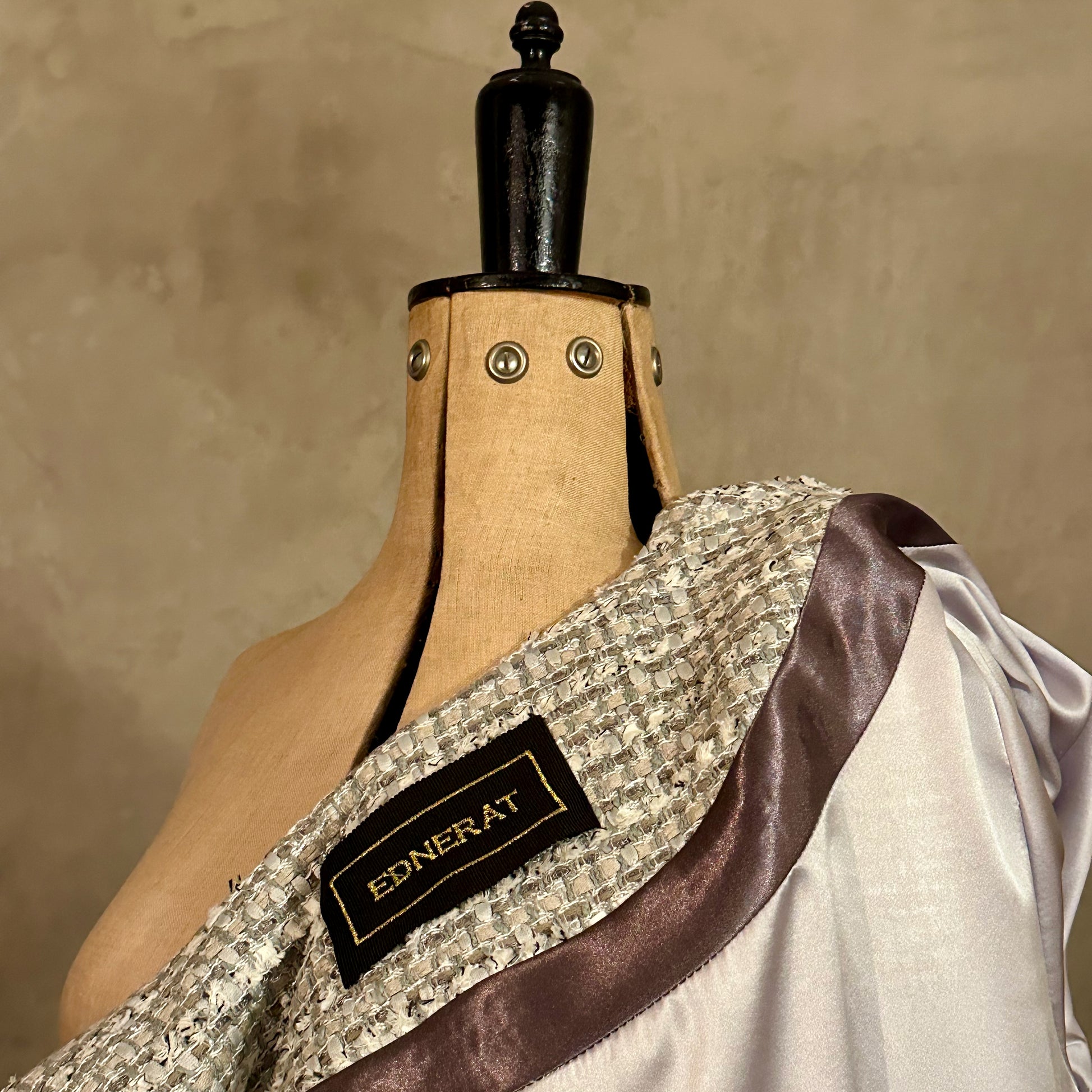 the burlison in silver mix boucle image 10