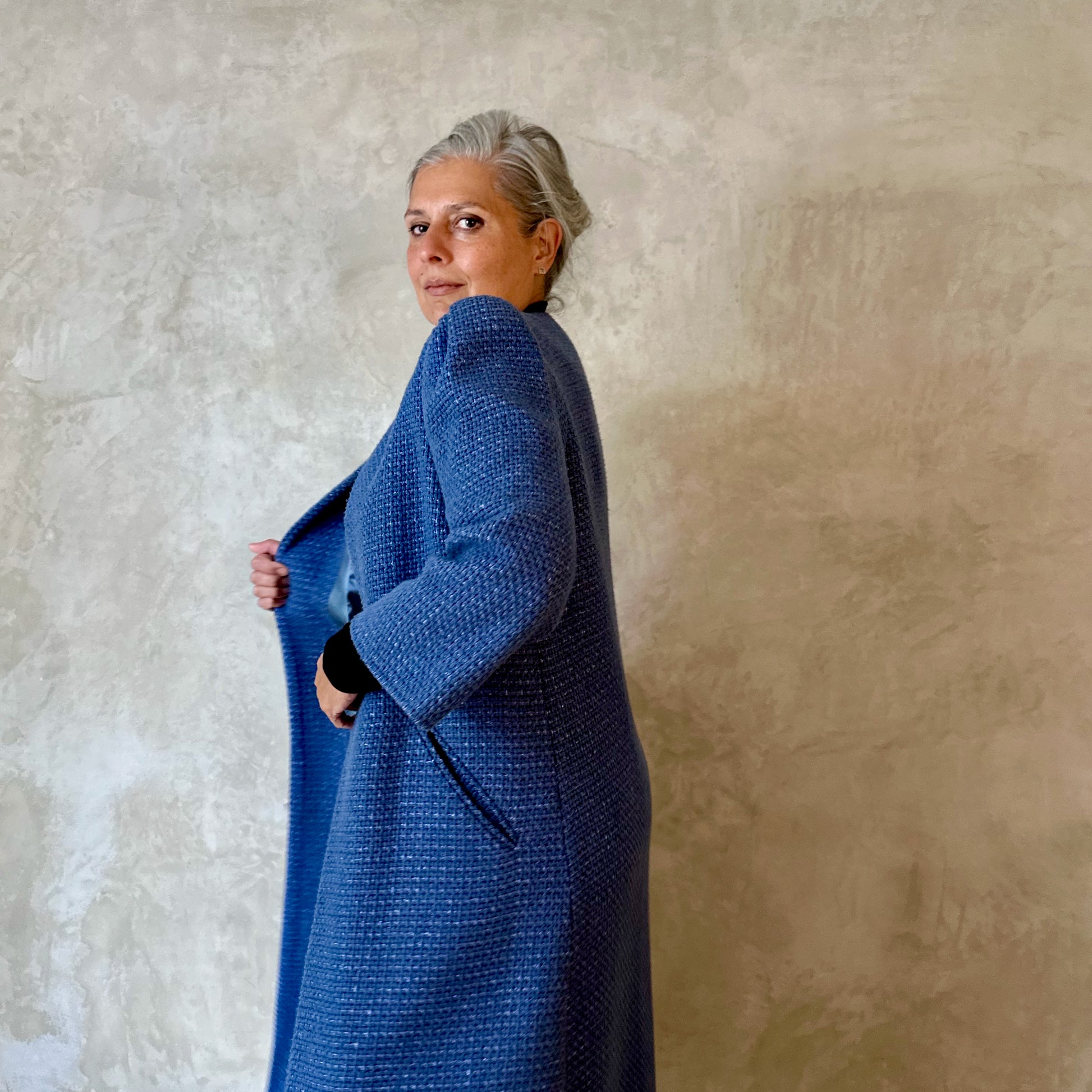 the burlison in iridescent blue boucle image 8